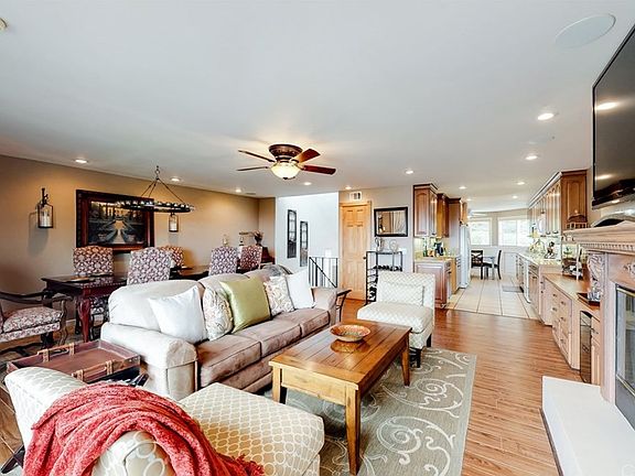 4th image of 717 Calle Los Olivos