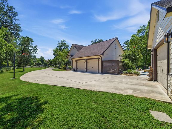 5th image of 5018 Woodside Ln