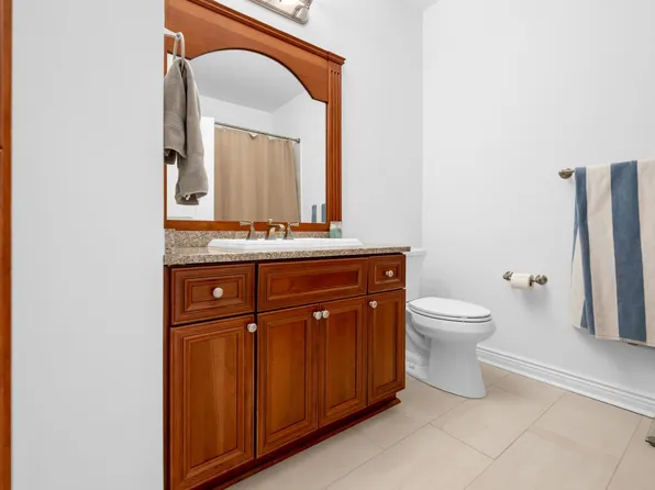 22 Avenue At Port Imperial image 20 of 31