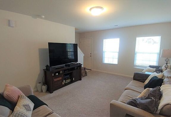 4th image of 1148 McRee Heights Cir