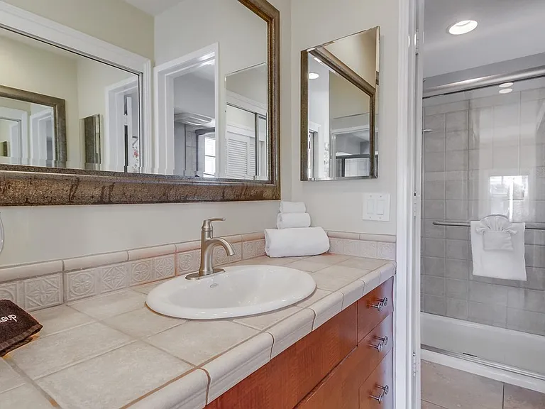 824 Ostend Ct — Photo 19