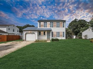 735 Trails Ln, Newport News, VA 23608