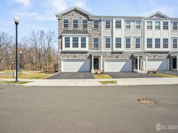 1901 Swales Ct, Monroe Township, NJ 08831