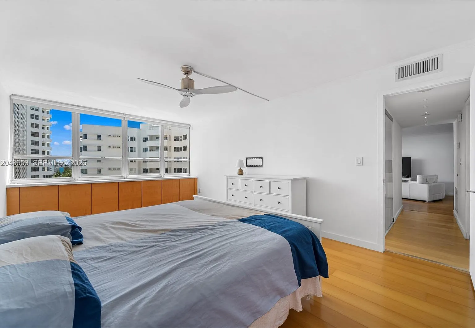 Costa Brava Condo — Photo 4