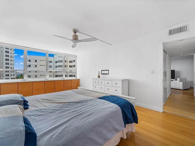 11 Island Ave #610 — Photo 4