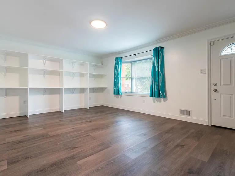 12155 Dove Cir — Photo 3