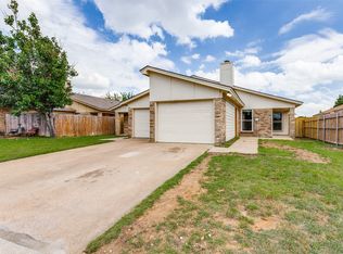 3219 Green Ridge St, Fort Worth, TX 76133