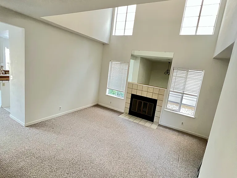 18929 Sydney Cir — Photo 11