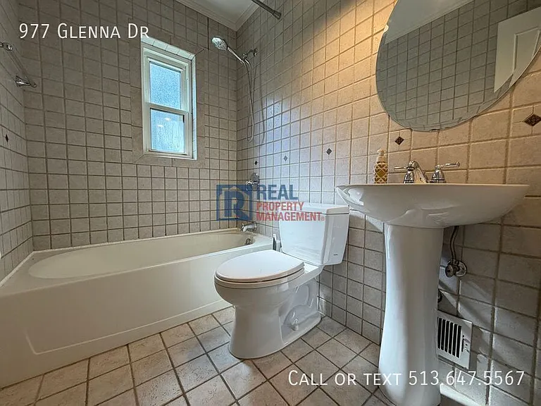 977 Glenna Dr — Photo 10