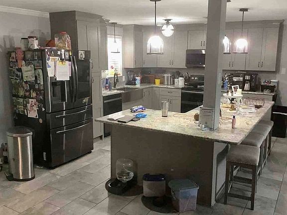 5th image of 621 Venzule Dr