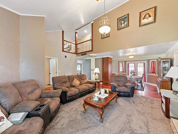 4th image of 45505 Gleneagles Ct