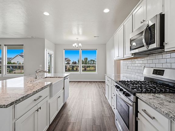 3rd image of 949 N Synergy Ln