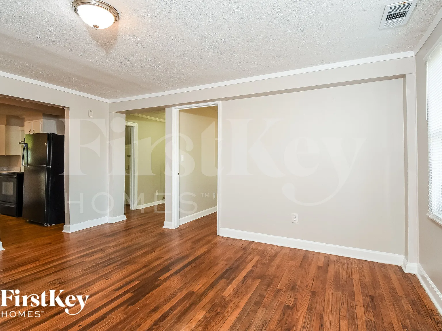 3 bed, 2.0 bath, 1657 sqft, $1,485 — Photo 2