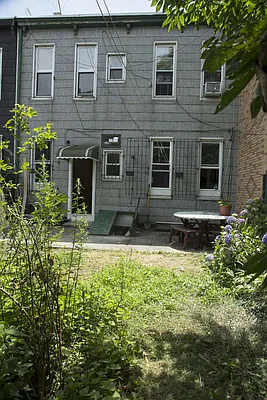 Rented by Compass | media 18