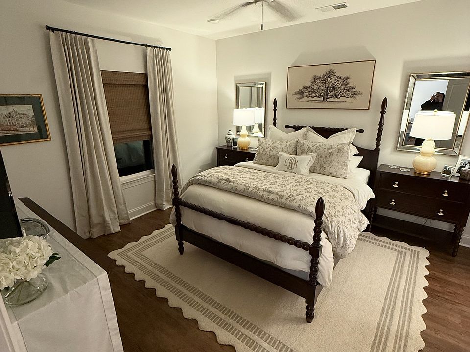 1st image of 714 Southview Dr #716