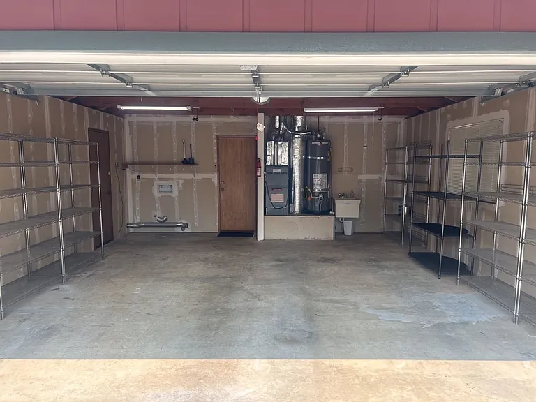 2149 Woodcrest Ct — Photo 10