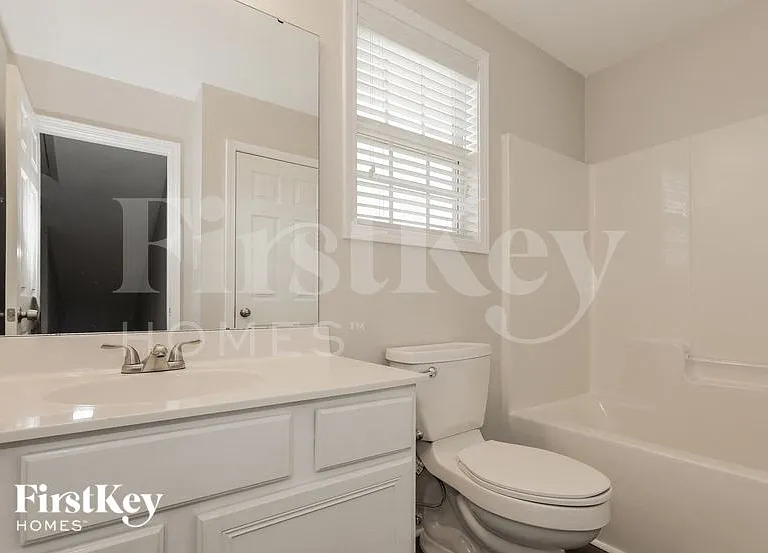 3907 Cardinal Bluff Ln — Photo 10