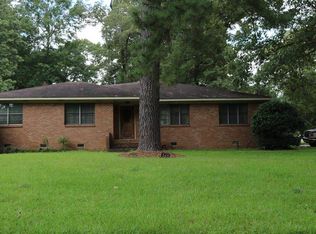 560 Hickory Ridge Dr, Jackson, MS 39206