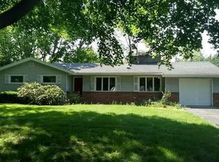 66 Lynnwood Dr, Brockport, NY 14420