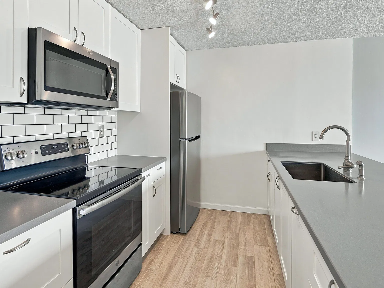 55 S Judd St — Photo 3