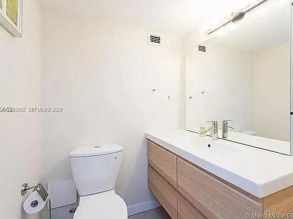 1020 Meridian Ave — Photo 2