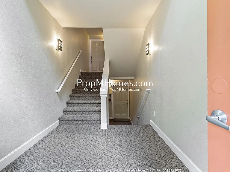 7937 SW 40th Ave #E — Photo 25