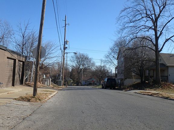 5th image of 327 N 14th St