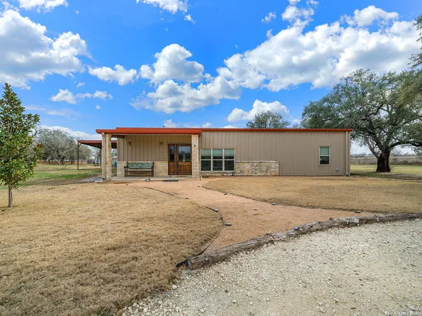 344 OLD ADAMS LN, Pleasanton, TX 78064