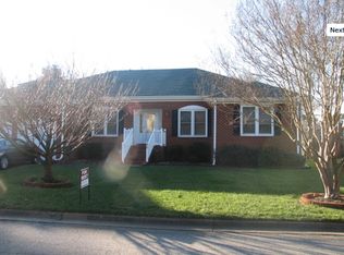 910 Copper Stone Cir, Chesapeake, VA 23320