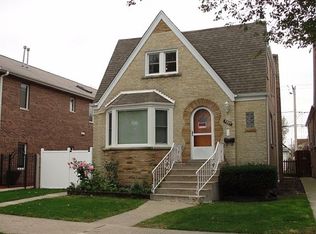 5809 W Eddy St, Chicago, IL 60634