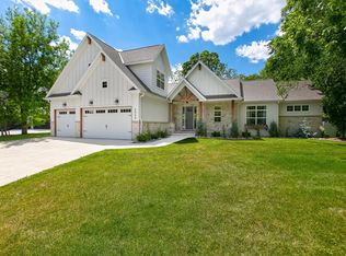 6548 Aster Cir, Excelsior, MN 55331