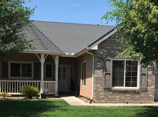 366 E Shoemake Ave, Reedley, CA 93654