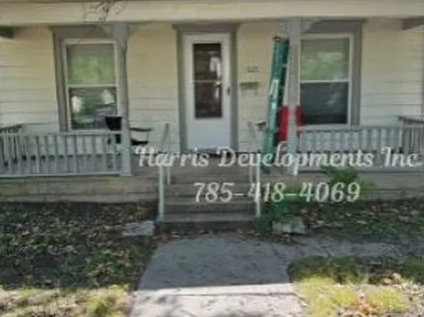 621 S Sycamore St, Ottawa, KS 66067