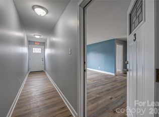 1048 Avondale Rd APT 17, Lowell, NC 28098