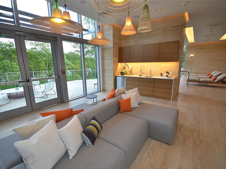 16385 Biscayne Blvd #518 — Photo 10