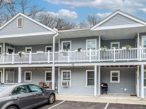 107 Hidden Knolls Circle #107, Monroe, CT 06468