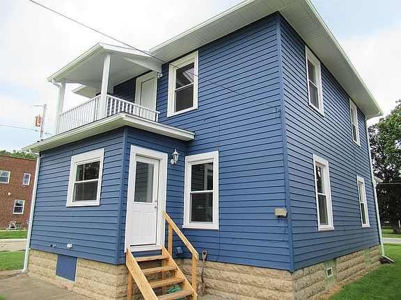 3rd image of 1506 E Erie Ave