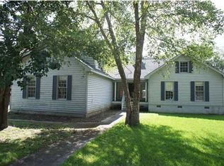 693 Castle Pinckney Dr, Charleston, SC 29412
