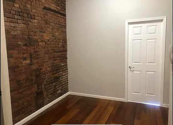 Rented by Oxford Property Group | media 9