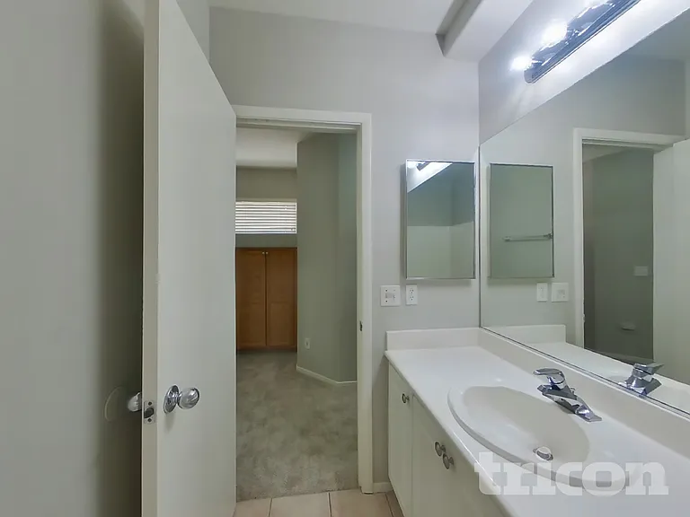 10207 Ghost Gum St — Photo 15