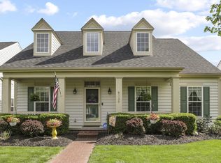 6723 New Albany Rd E, New Albany, OH 43054