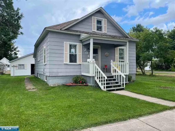 204 W 1st Ave, Keewatin, MN 55753