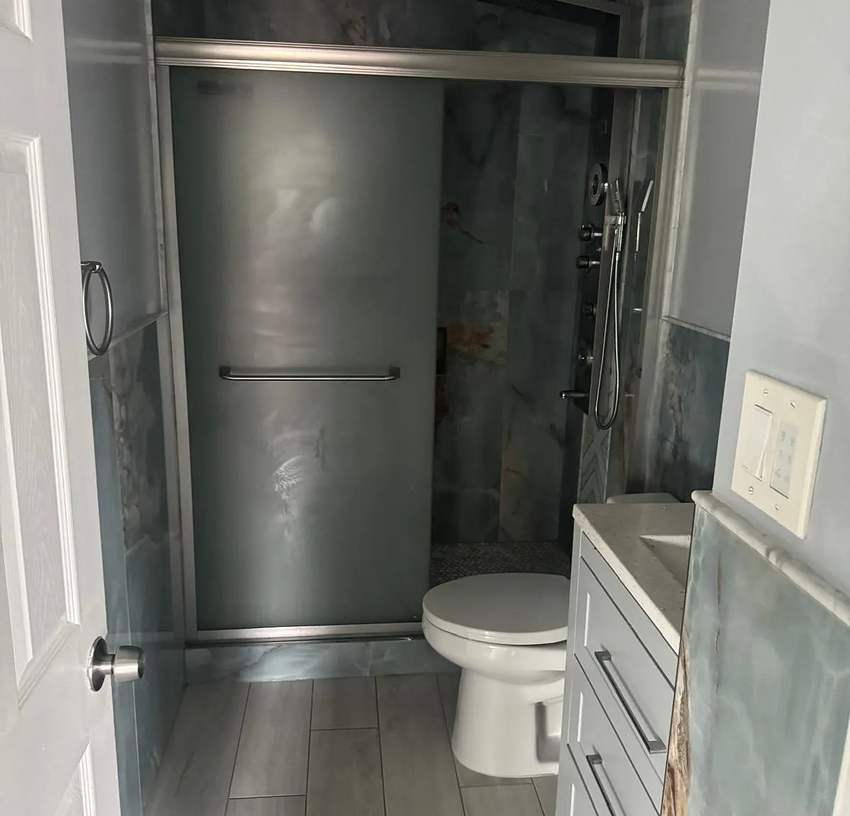 3 bed, 2.5 bath, 1428 sqft, $2,950 — Photo 4