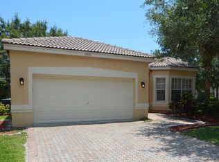 5804 NW 49th Ln, Pompano Beach, FL 33073