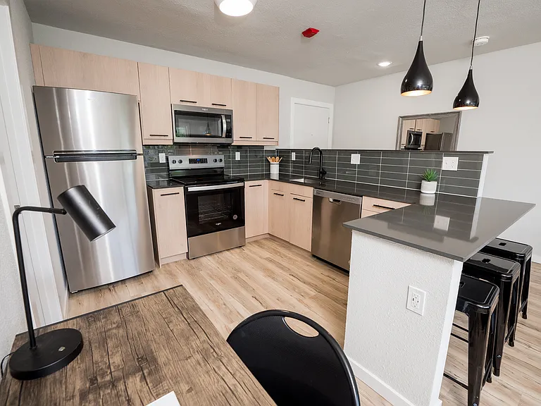 102 E Healey St #204 — Photo 5