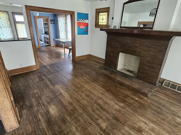 567 Hague St #567 — Photo 4