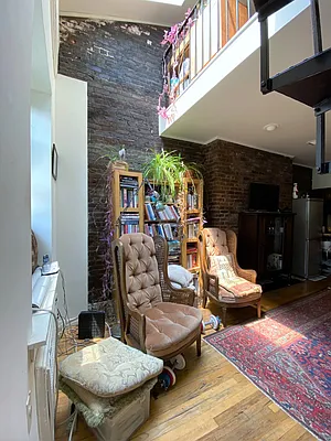 Rented by City Connections Realty | media 14