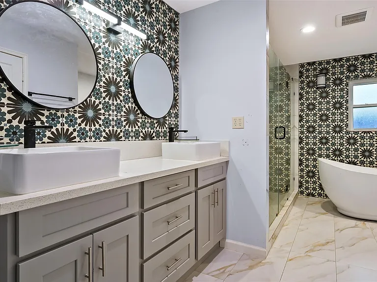 12018 Beinhorn Dr — Photo 17