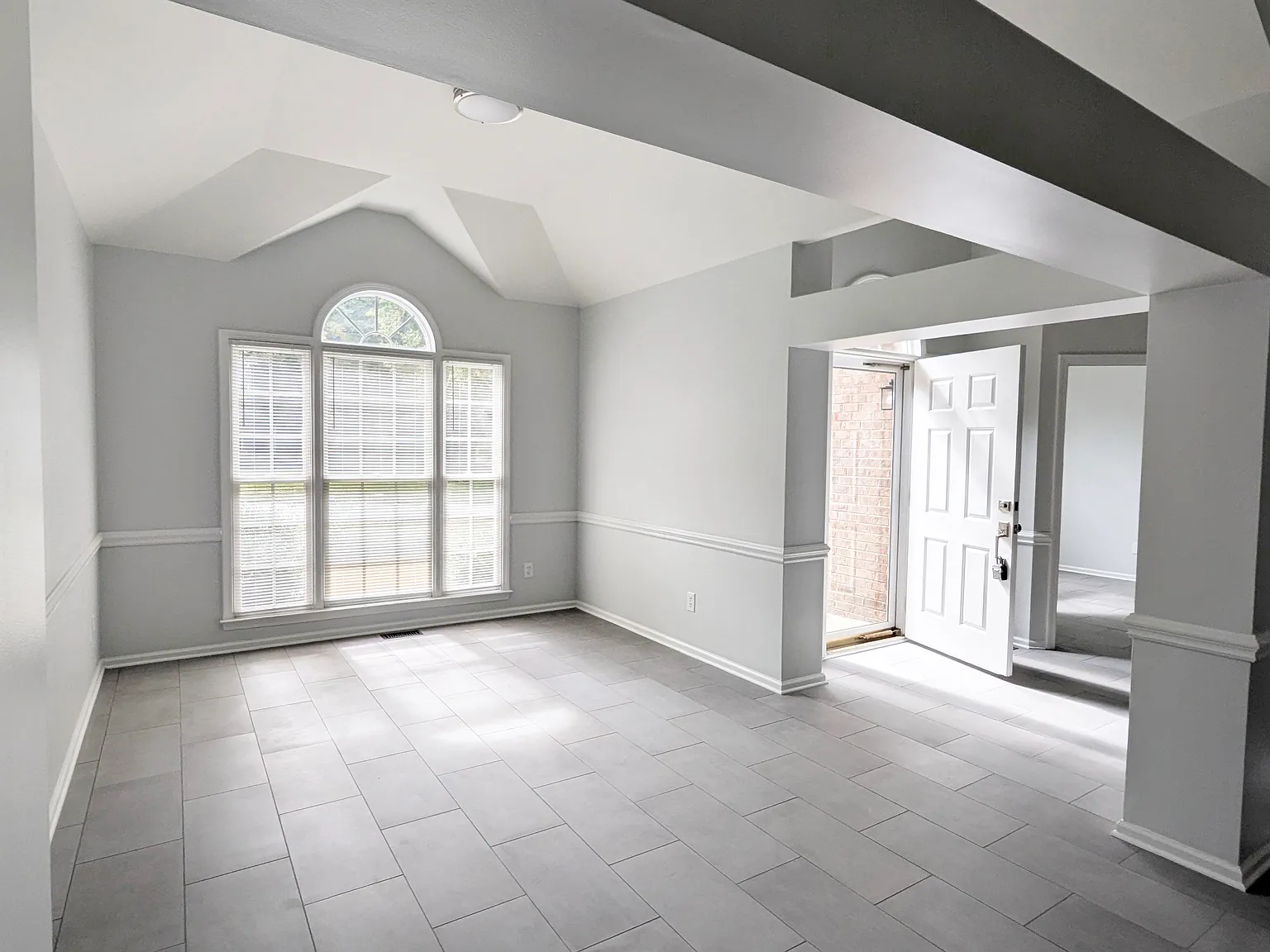 17508 Cambridge Grove Drive — Photo 3