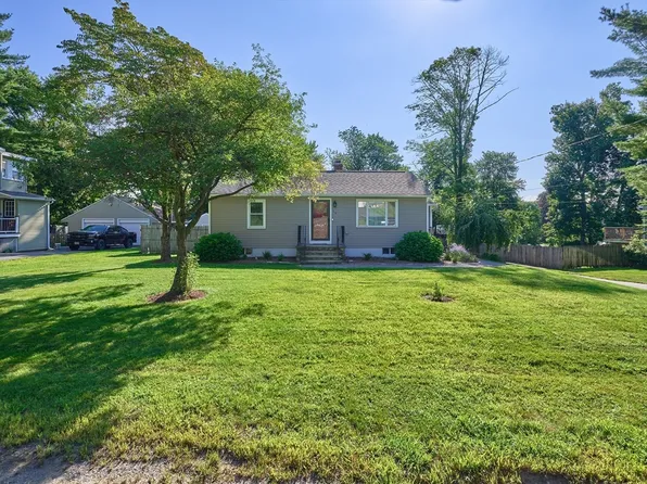 14 Mildred Ave, Millbury, MA 01527